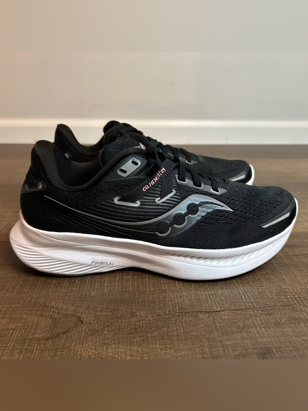 NO INSOLES Saucony Guide 16 Womens Size 8W Black White Gray Shoes Running